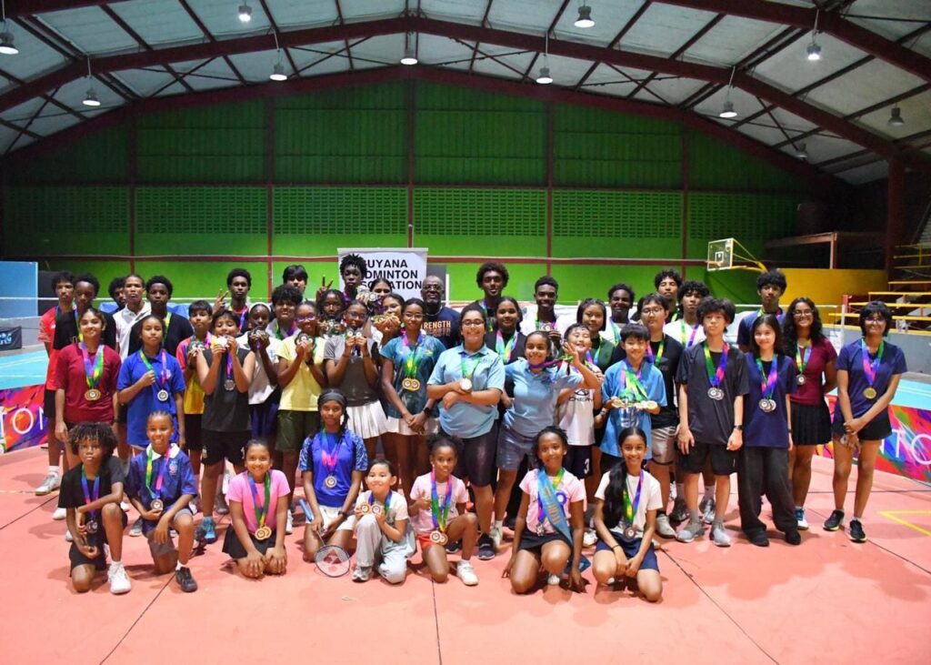 Felix and Godette shine as junior badminton crowns its champions